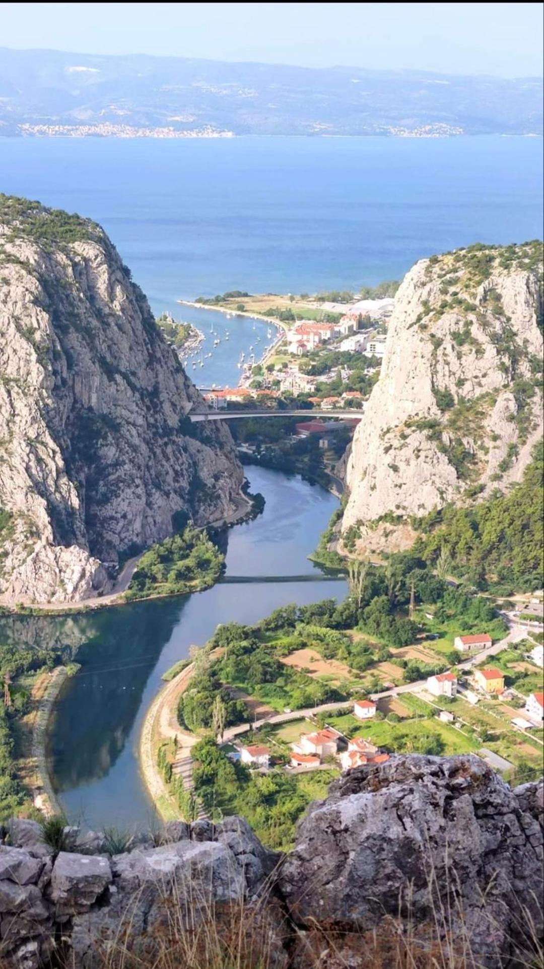 Apartmani Branko Vojnovic Омиш Экстерьер фото